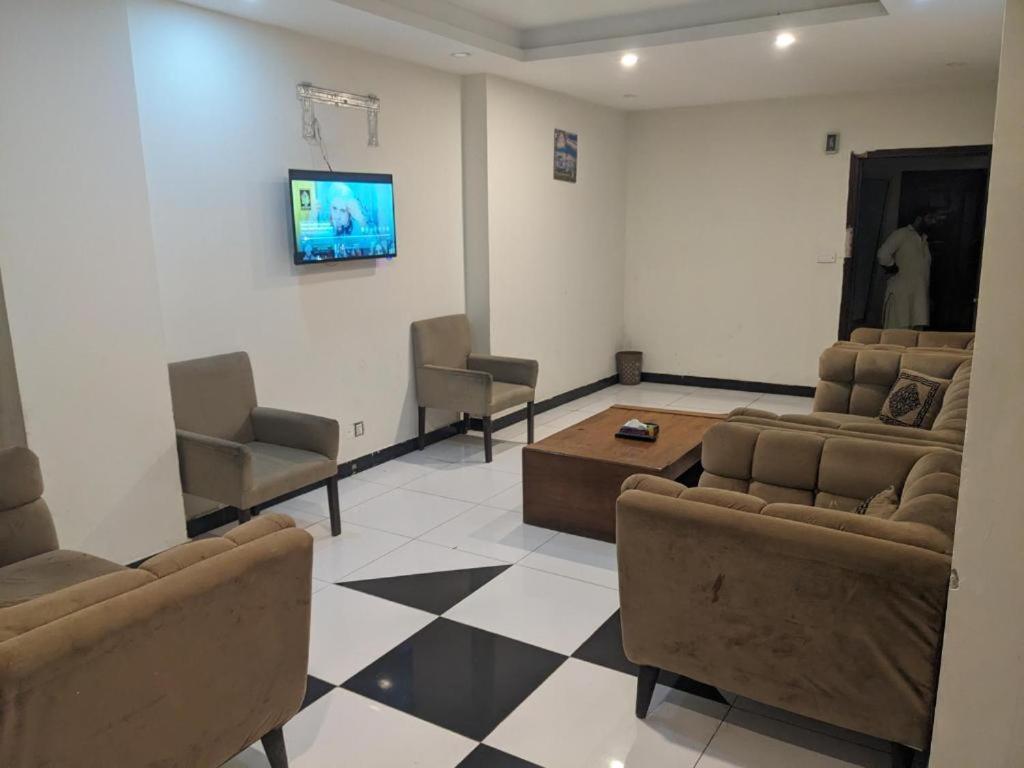 Lavish Hotel Rawalpindi Exterior photo